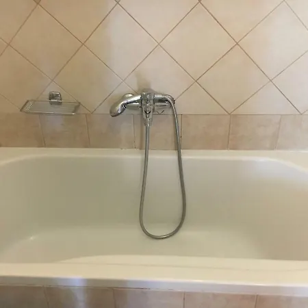 Aleks Apartment *